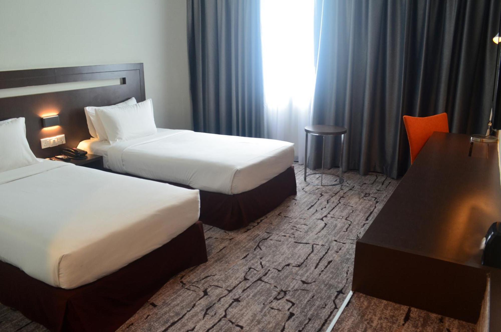 Hotel Premiere - Complimentary Shuttle To Wholesale Market Klang