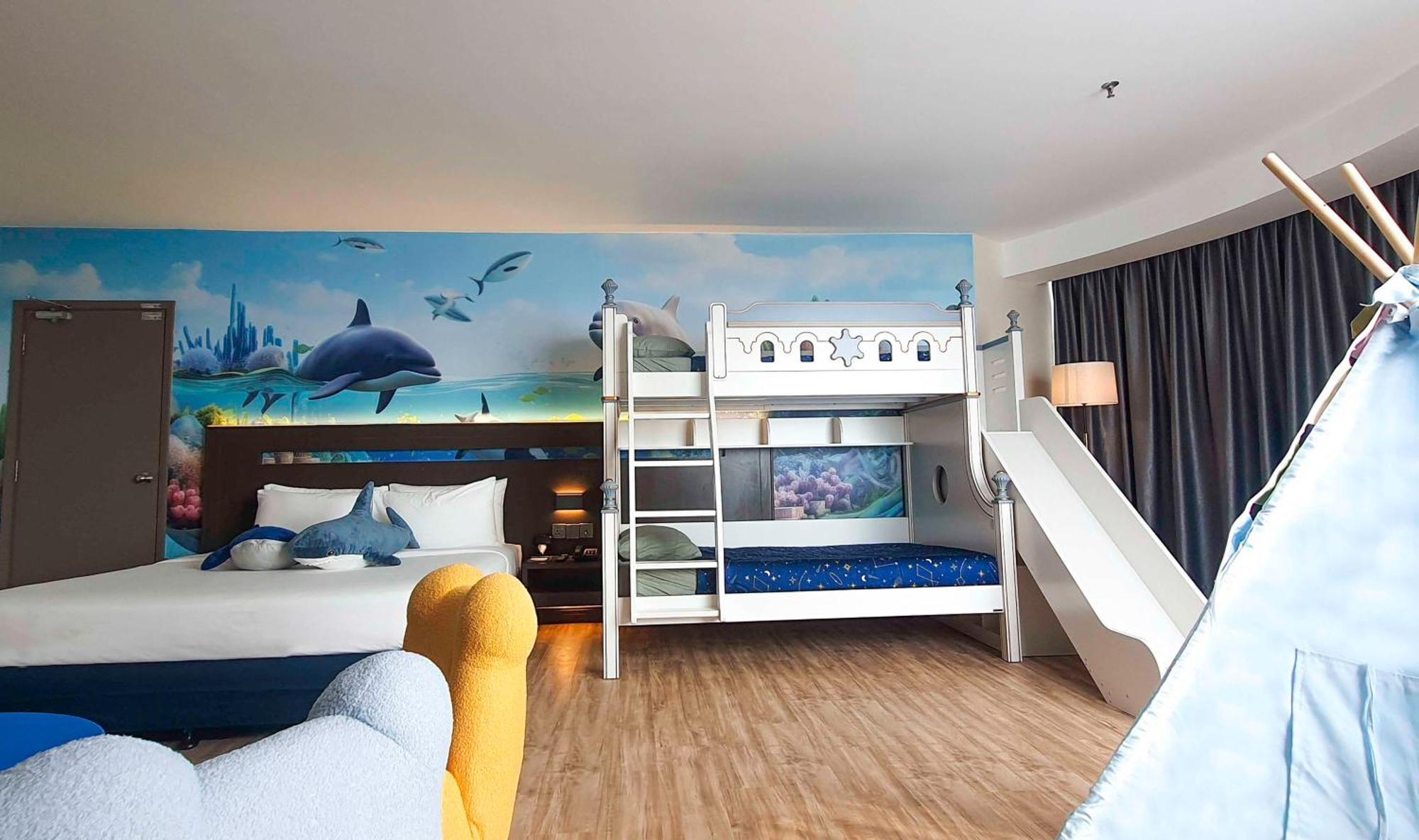 Premiere - Complimentary Shuttle To Wholesale Market Hotel 4*